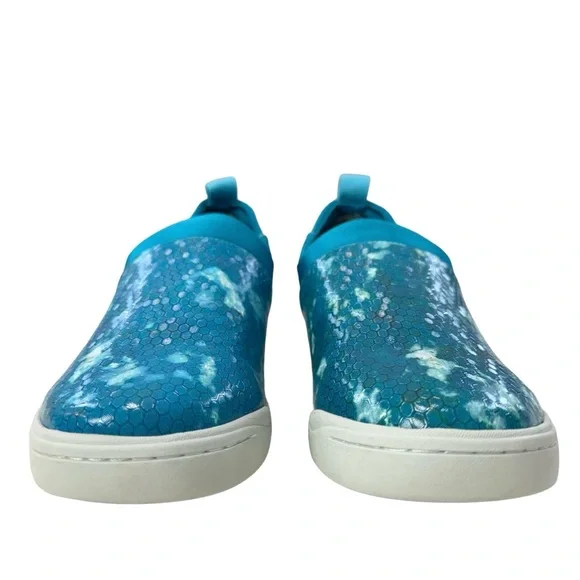 NWOT SoftWalk Maya Snakeskin Print Waterproof Slip-On Sneaker in Blue Waves 8.5 - Picture 7 of 16